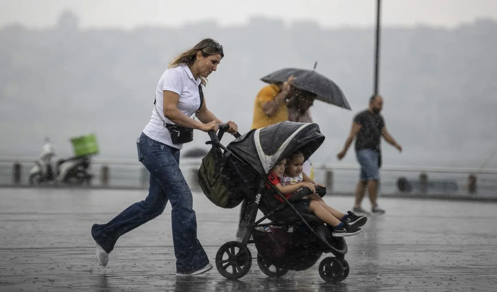 İstanbul hava durumu: Cuma'dan itibaren sağanak ve serin hava!