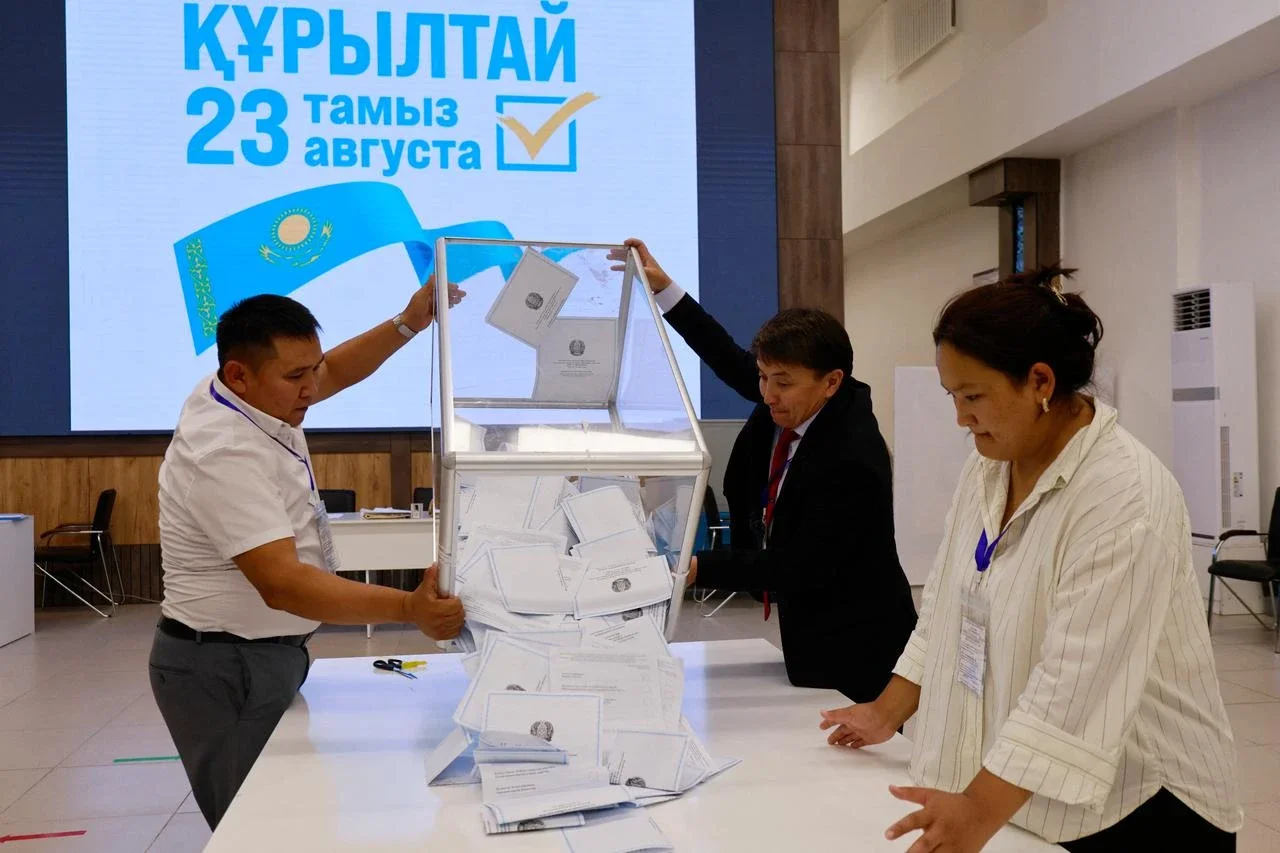 Kazakistan'da sandıktan Tokayev çıktı: %71 ile tek başına iktidar