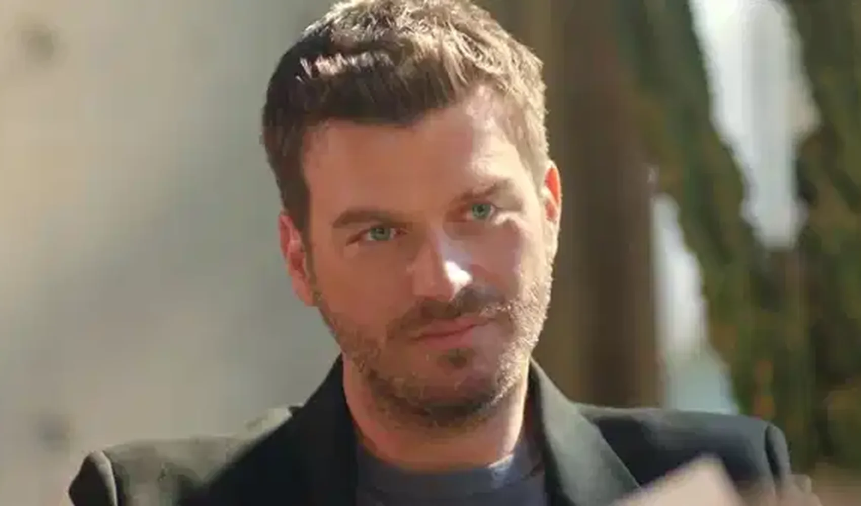 kivanc-tatlitug-sosyal-medyaya-veda-etti-sebebini-acikladi-1.webp