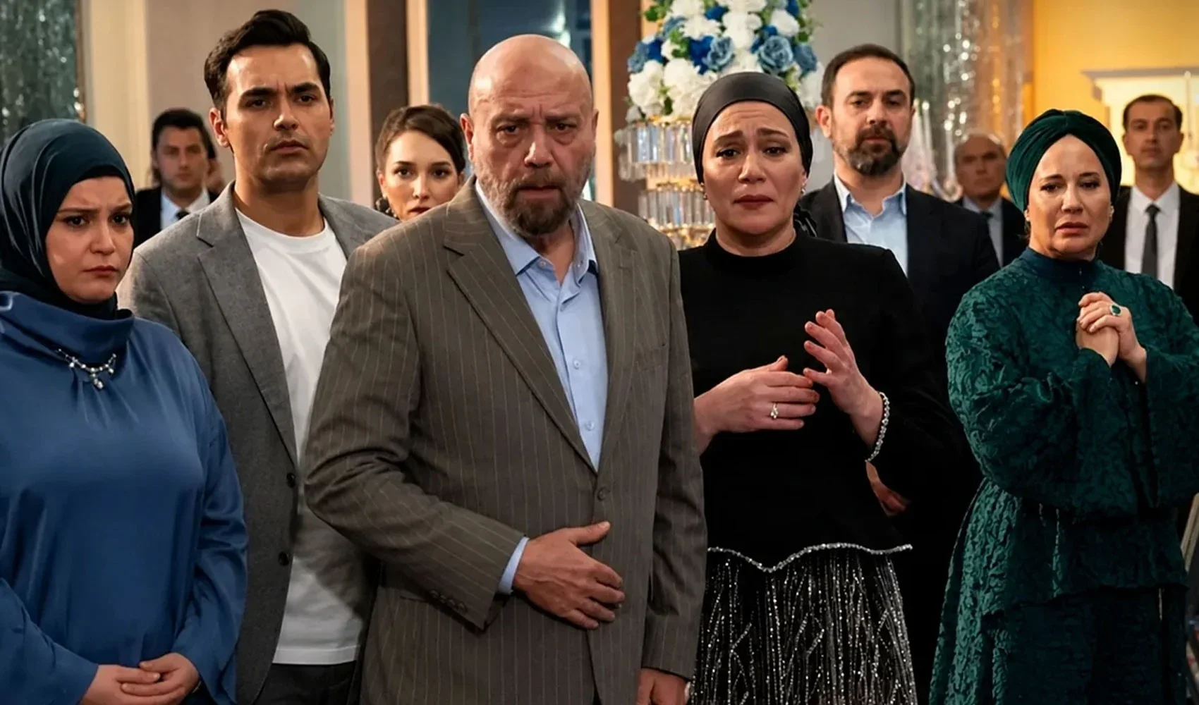 Kızılcık Şerbeti'nde iki veda birden! Kim ayrıldı?