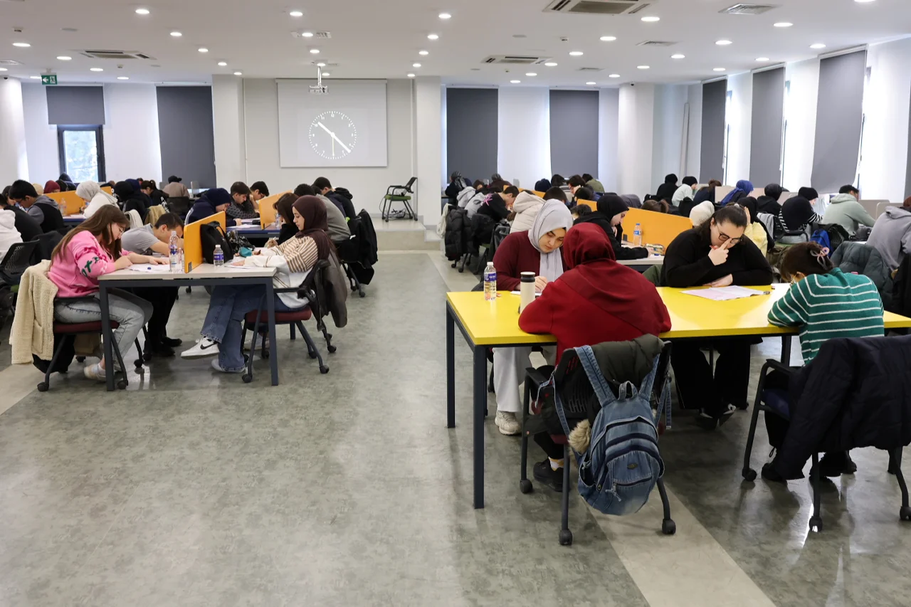 Küçükçekmece'de ücretsiz YKS hazırlık kursları için kayıtlar açıldı