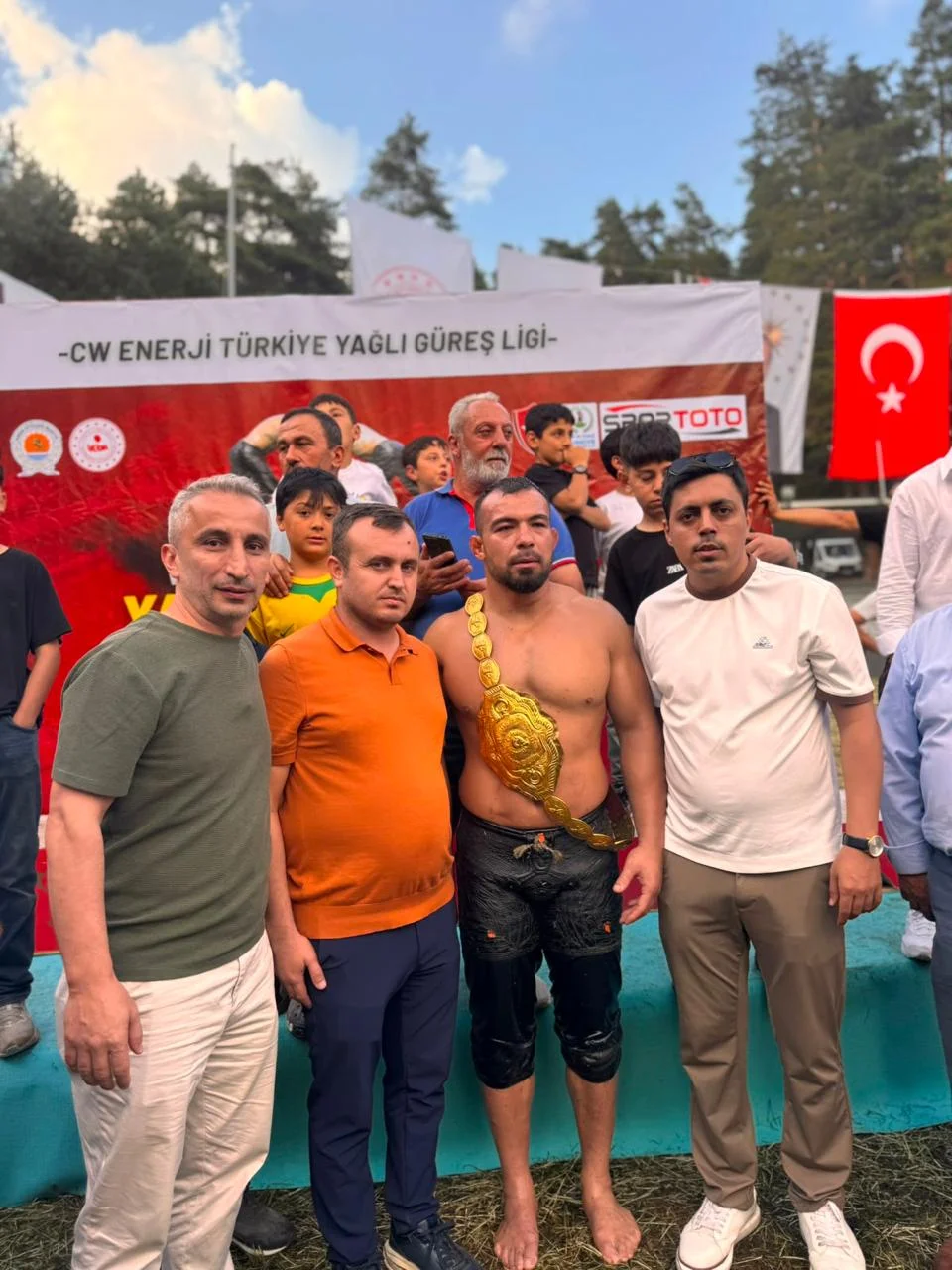 Kunduz’da başpehlivan belli oldu! Zeybek zirveye çıktı