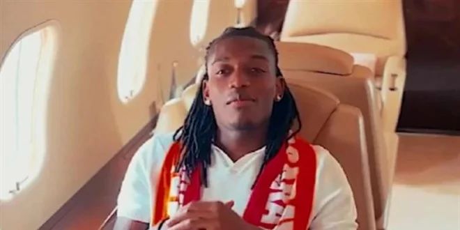 Leao İstanbul'da! G.Saray transferi KAP'a bildirdi