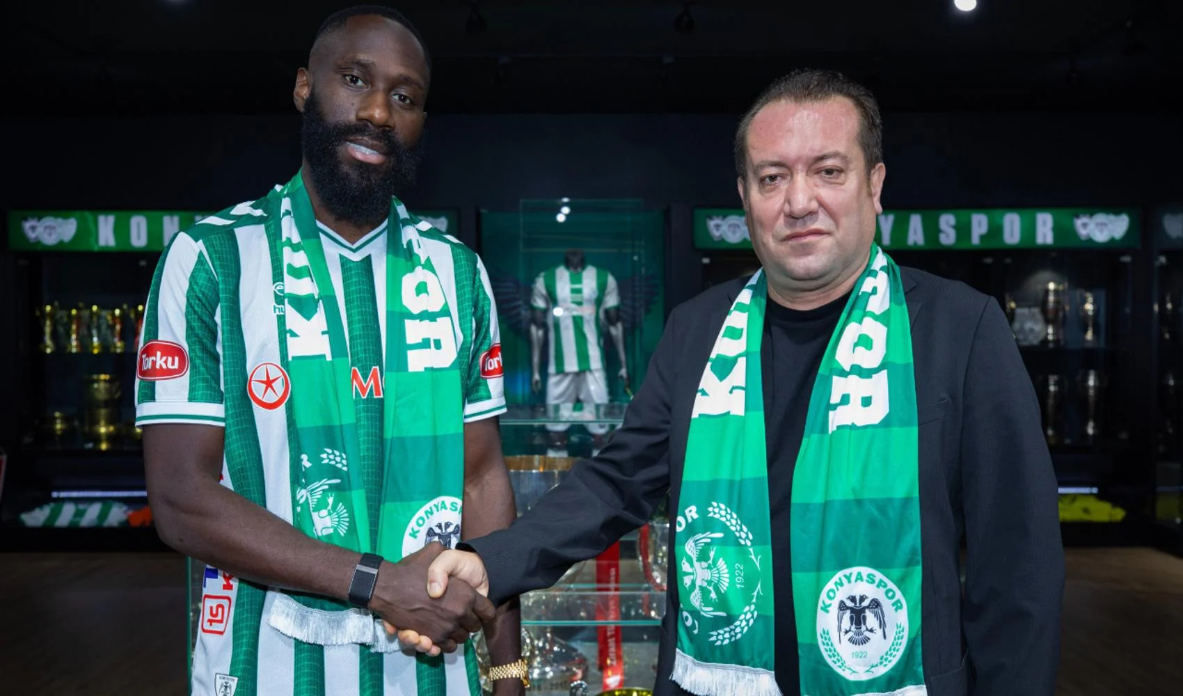 Masuaku Konyaspor'da! Eski Beşiktaşlı Süper Lig'e döndü