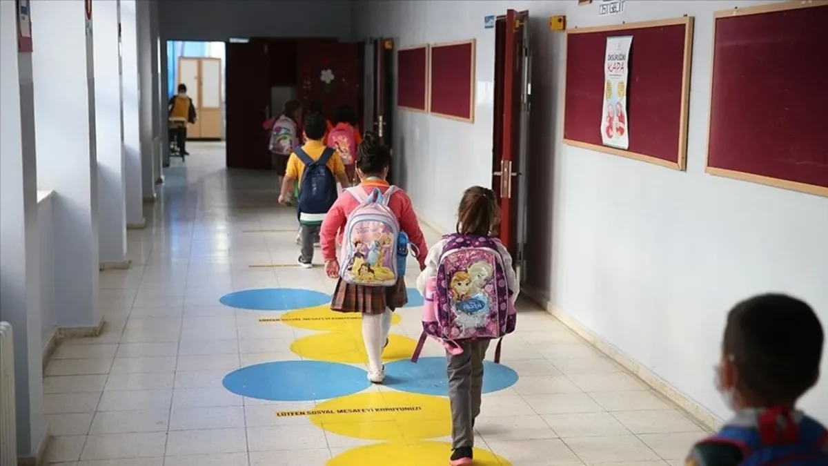 MEB'den memur velilere izin müjdesi! Tarih ve saatler belli oldu