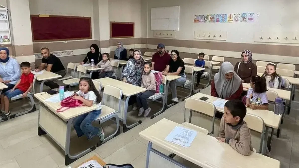 MEB'den memur velilere izin müjdesi! Tarih ve saatler belli oldu