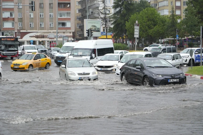 Meteoroloji'den peş peşe alarm: Samsun, Ordu, Tokat ve Hatay dikkat!