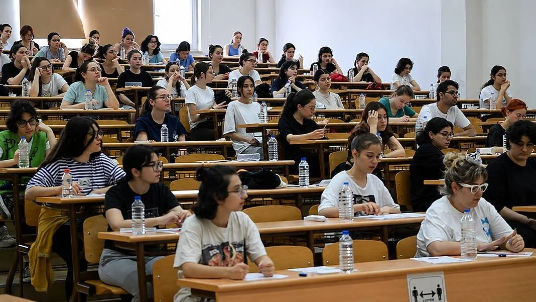 ogrenci-affi-resmi-gazete-de-yayinlandi-mi-son-dakika.webp