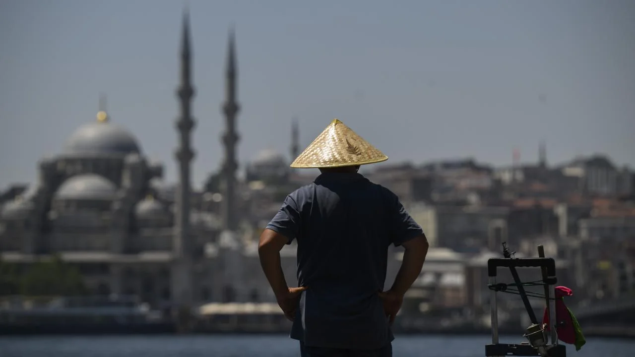 pazar-gunu-sicaklar-tirmaniyor-ankara-izmir-ve-istanbul-hava-durumu-1.webp