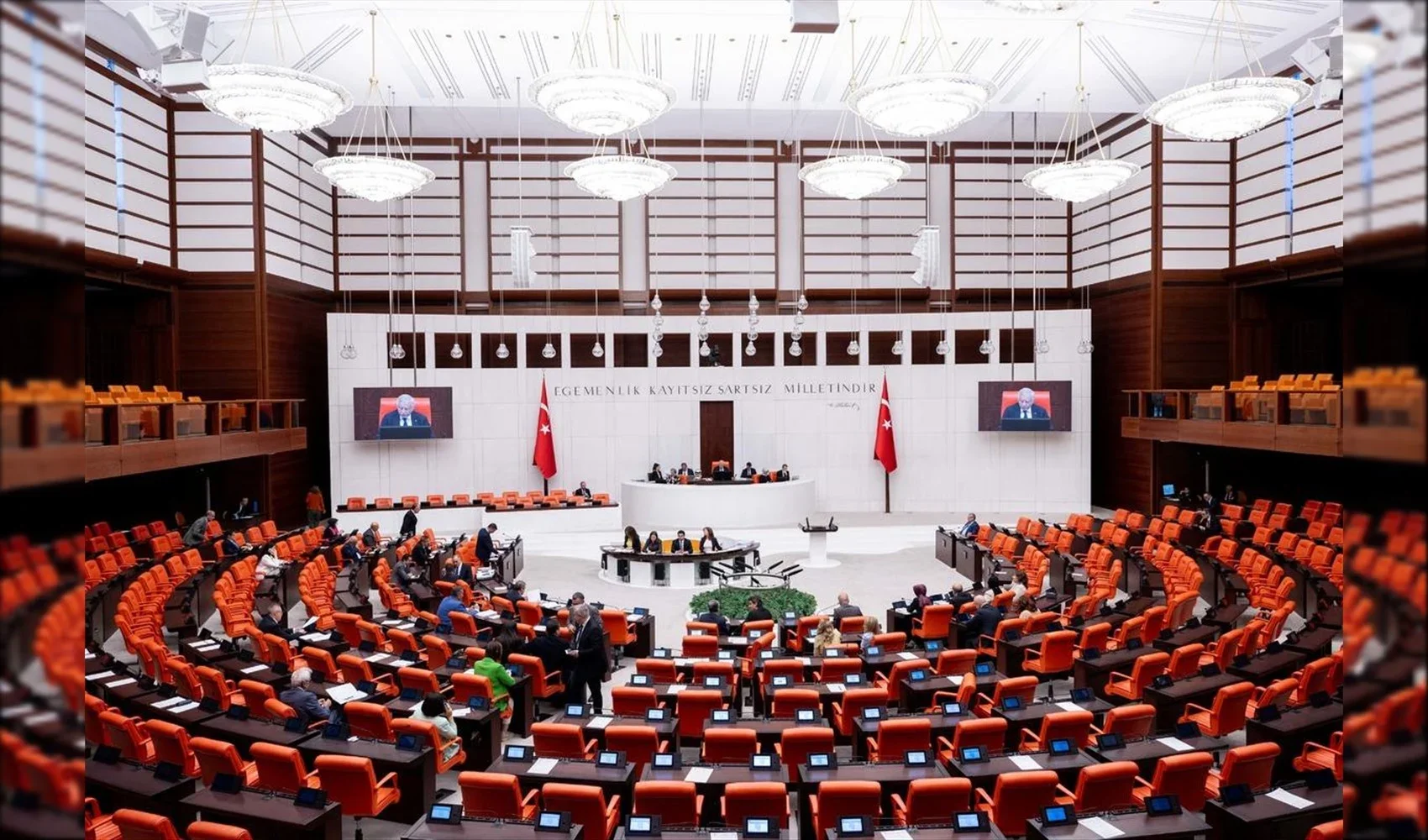 Şehit yakınları ve gaziler için kanun TBMM'de kabul edildi!