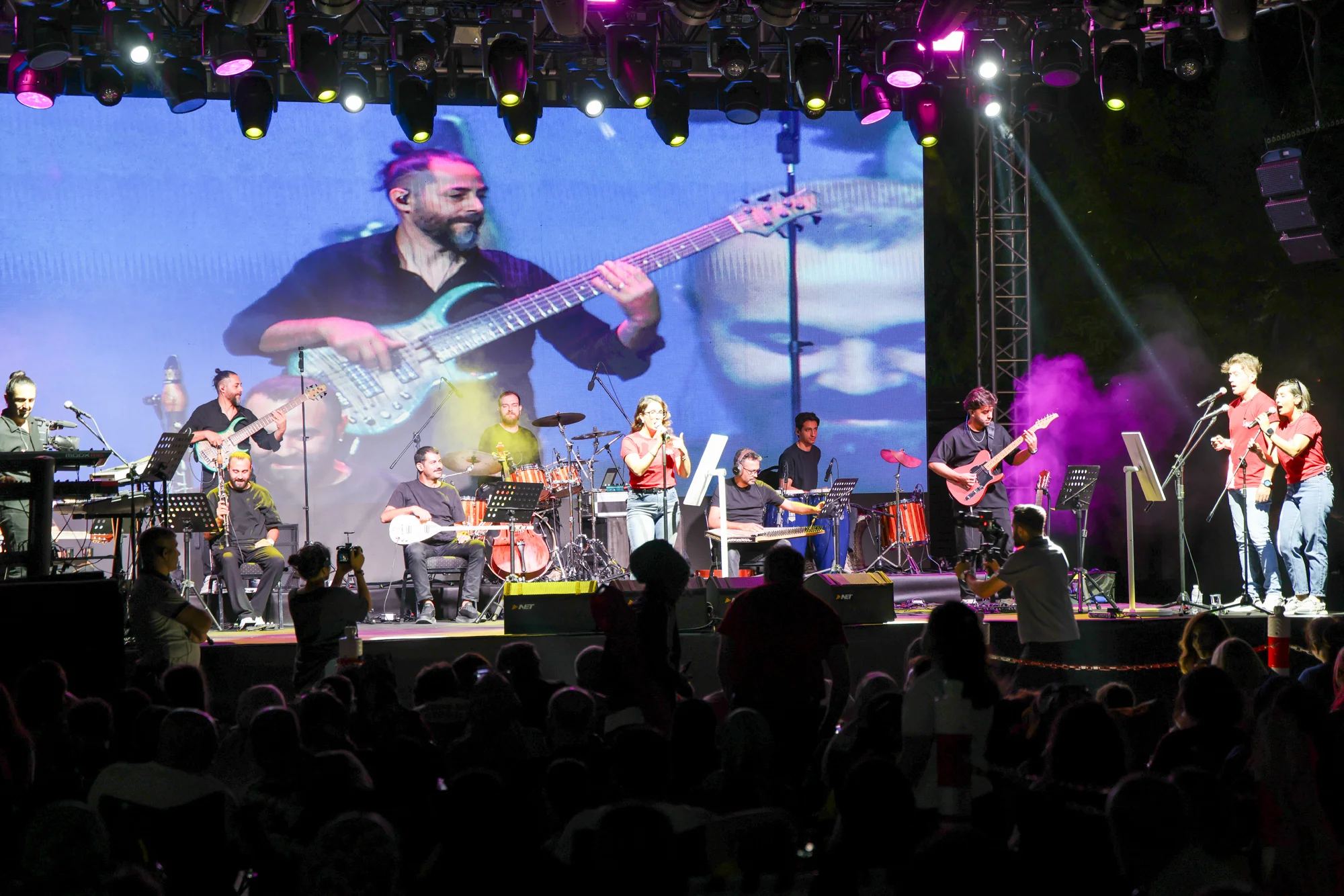 Selçuklu Belediyesi Sanat Akademisi’nden Unutulmaz 2000’ler Türkçe Pop Konseri
