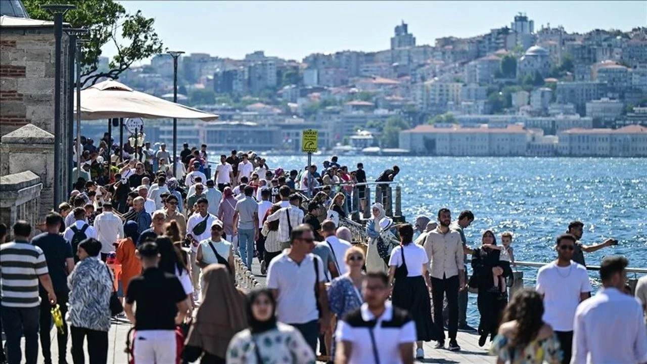 Sıcaklık İstanbul’a alıştı: MGM’nin 5 günlük güncel raporu