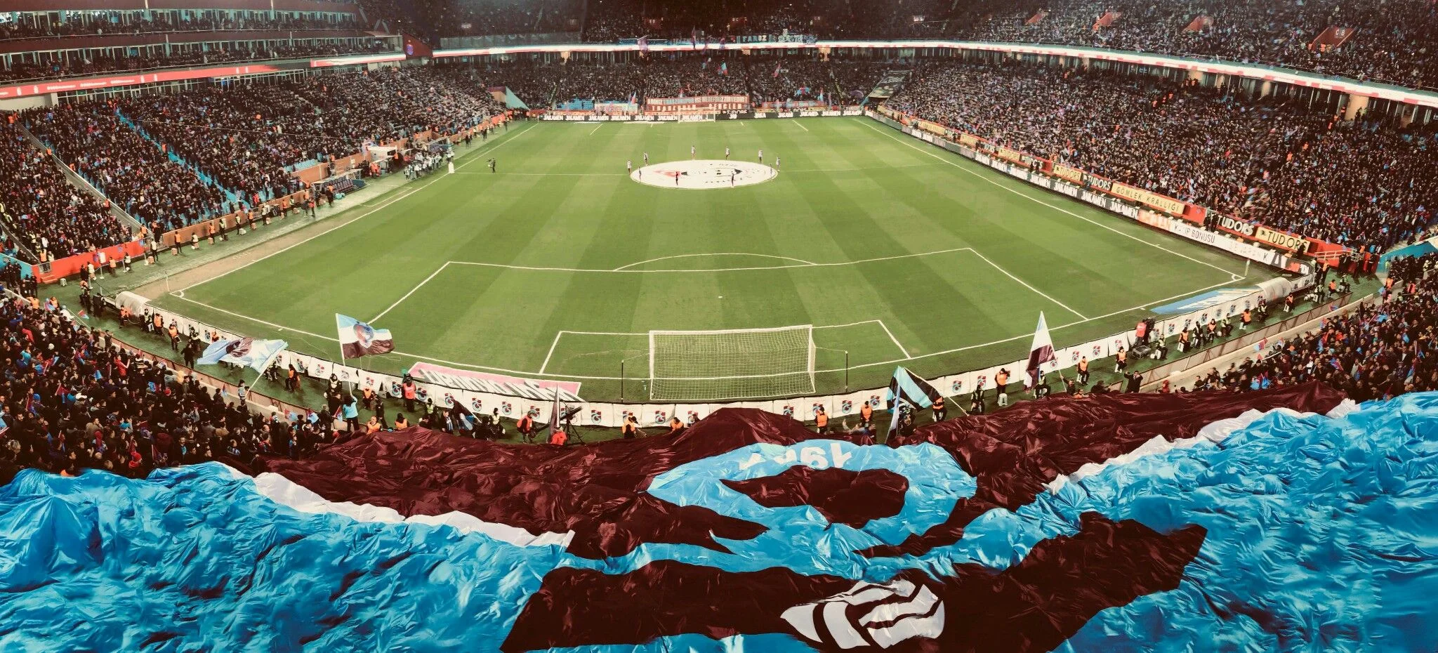 Trabzonspor'da çifte müjde: Tribünler birleşti, VIP Bordo açılıyor!
