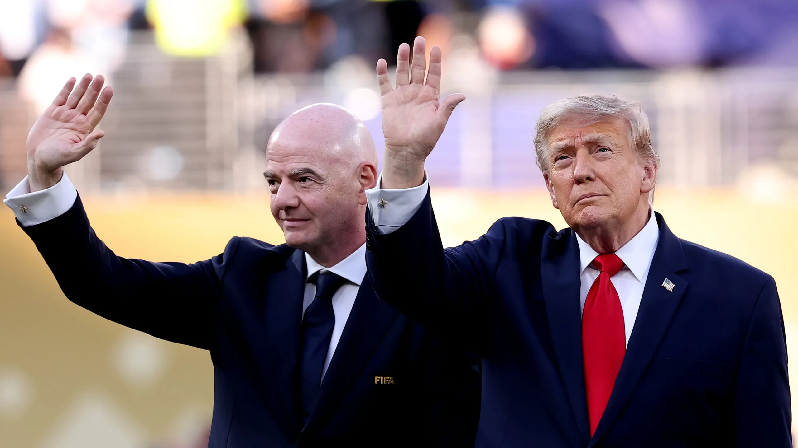 trump-tan-dunya-kupasi-nda-kirmizi-karti-silen-infantino-ya-tam-destek-2.webp