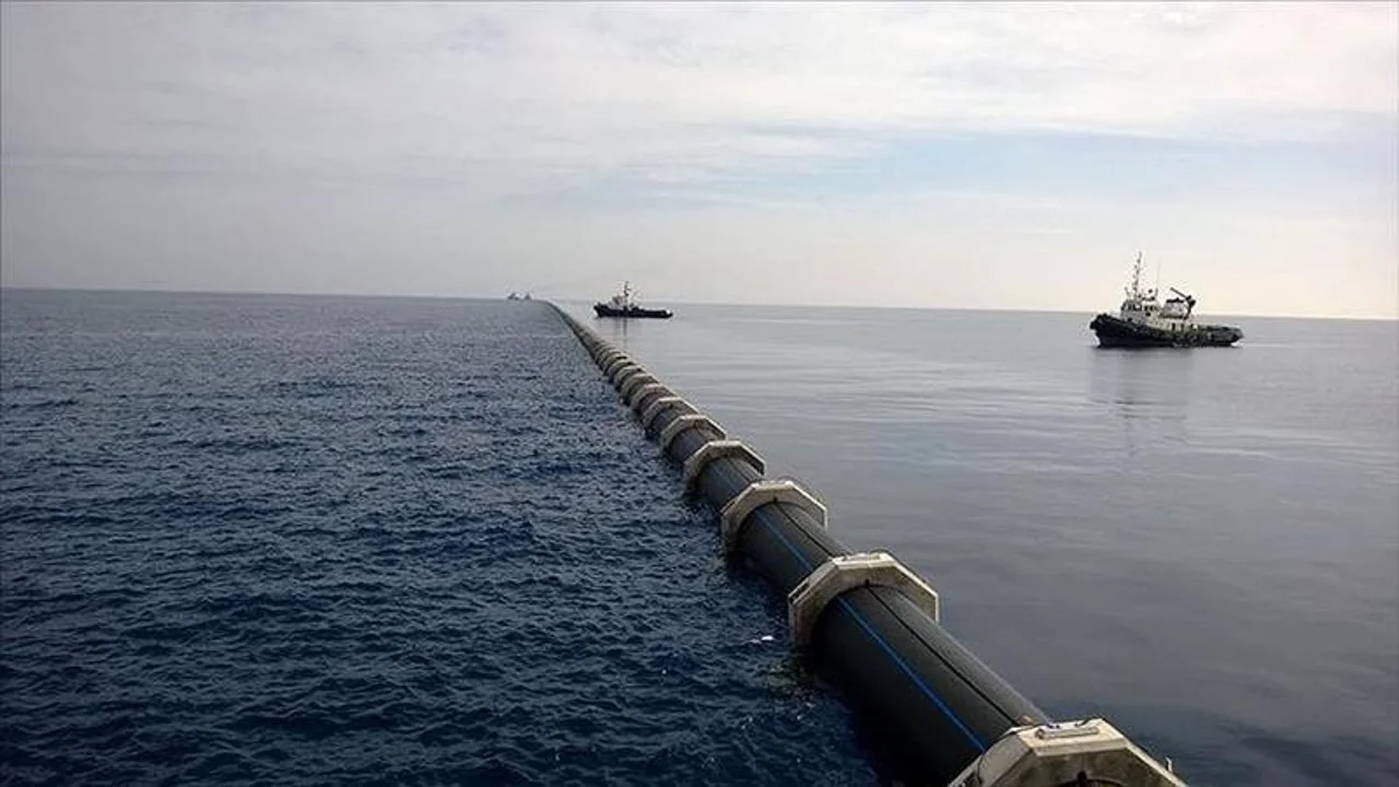 Türkiye-KKTC gaz hattı Doğu Akdeniz'de dengeleri bozdu: Rumlar BM'ye koştu!