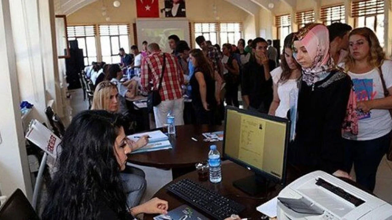 Üniversite kayıtları ne zaman, E-Kayıt nasıl yapılır? Gerekli belgeler