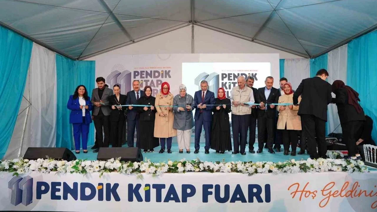 11. Pendik Kitap Fuarı kapılarını açtı: 42 yazar okurlarla buluşacak