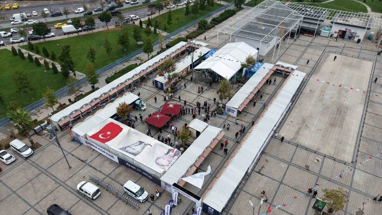 11. Pendik Kitap Fuarı kapılarını açtı: 42 yazar okurlarla buluşacak