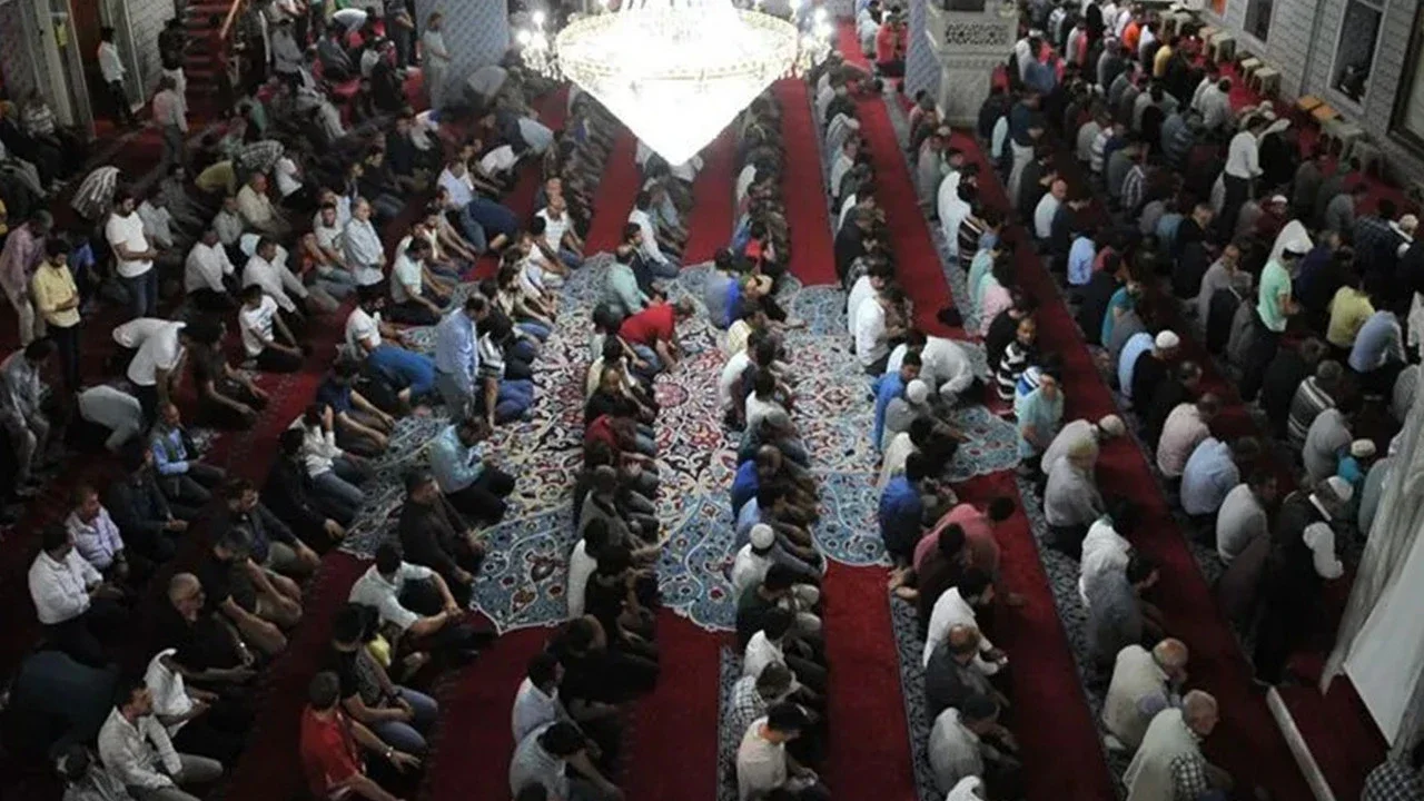 4 Eylül Cuma namazı vakitleri: İstanbul, Ankara, İzmir, Bursa