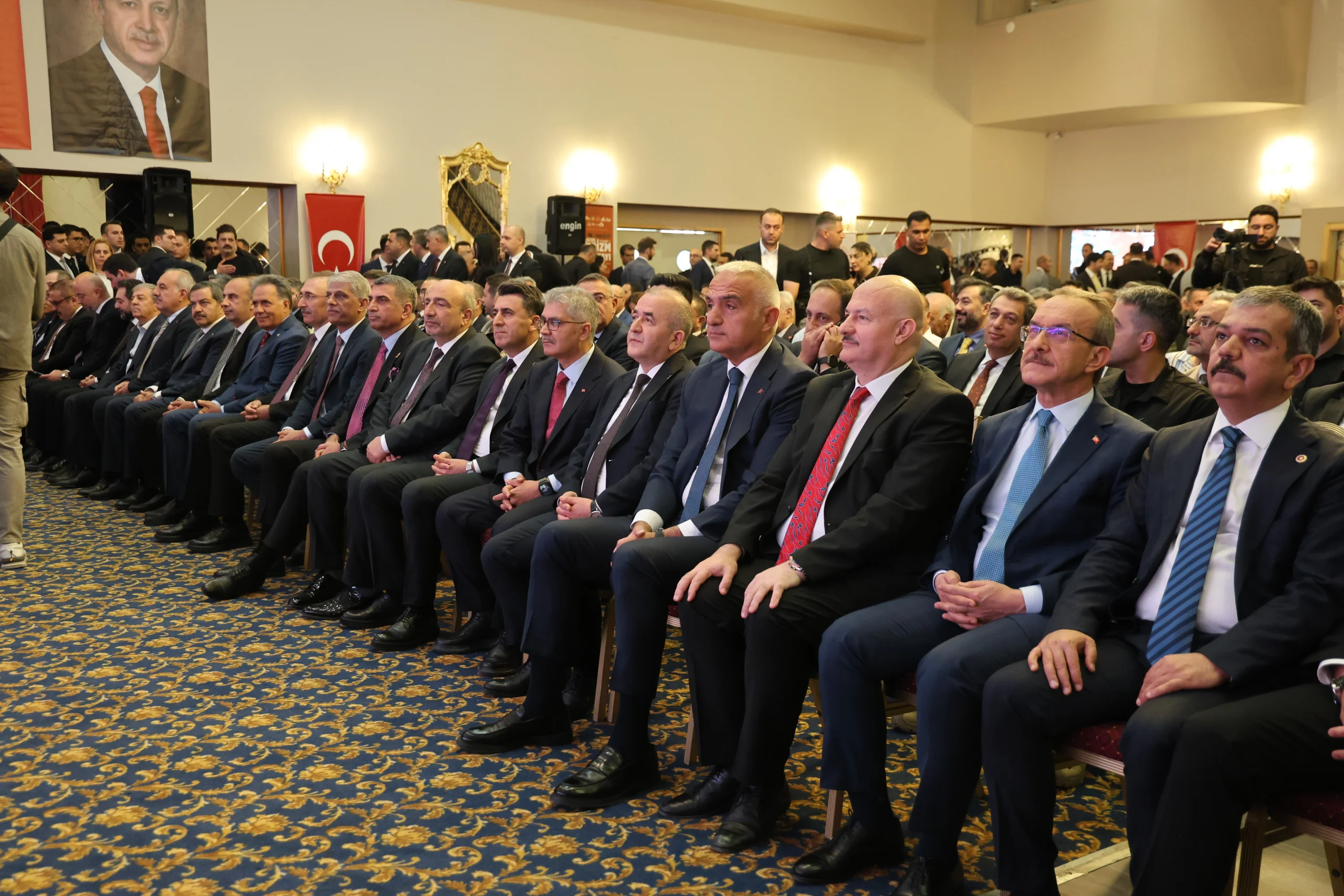 5 ilin tanıtımı için CNN International, BBC, Euronews ile anlaşma