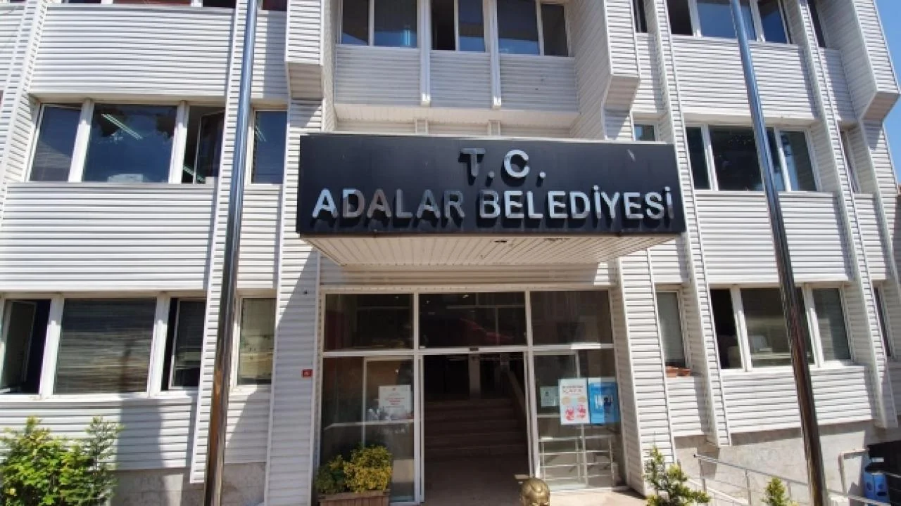 Adalar Belediyesi AK Parti'ye geçti! Kemal Türkyılmaz kazandı