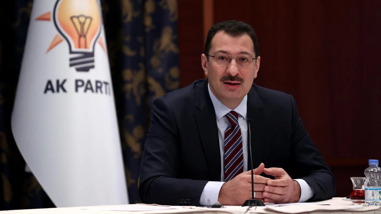 AK Parti erken seçim için tarih verdi: 1 haftalık formülle Erdoğan yeniden aday