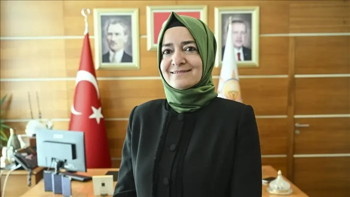 AK Parti Genel Başkan Yardımcısı Fatma Betül Sayan Kaya'dan istifa açıklaması
