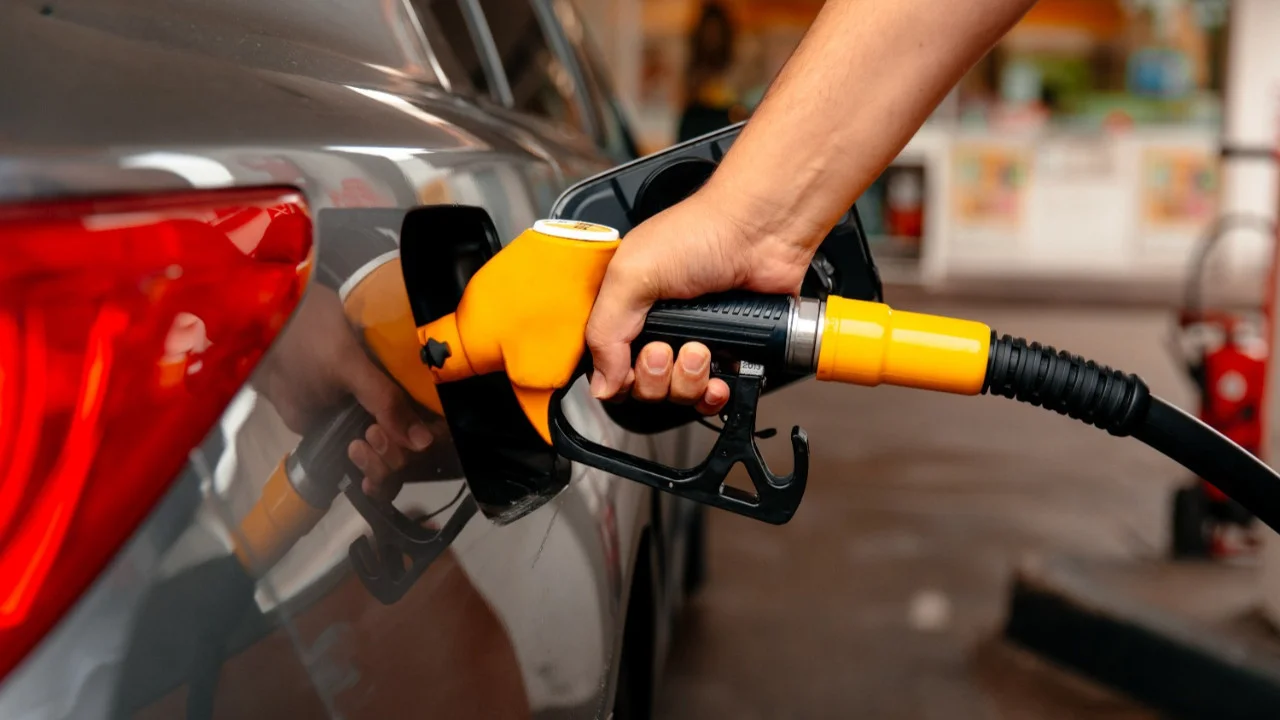 Depoyu fullemek hayal oldu! Motorin 90 lirayı aştı, işte il il güncel liste