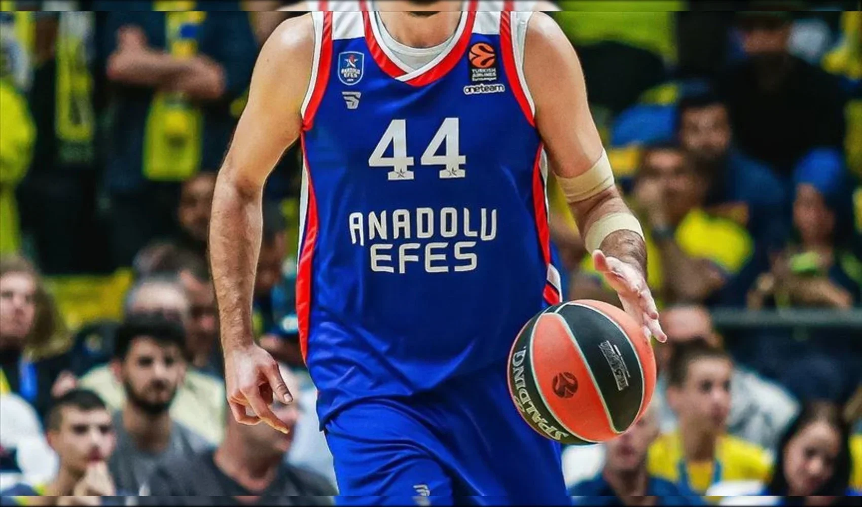 Anadolu Efes, Real Madrid'i 94-84 yendi! EuroLeague'de ilk galibiyet