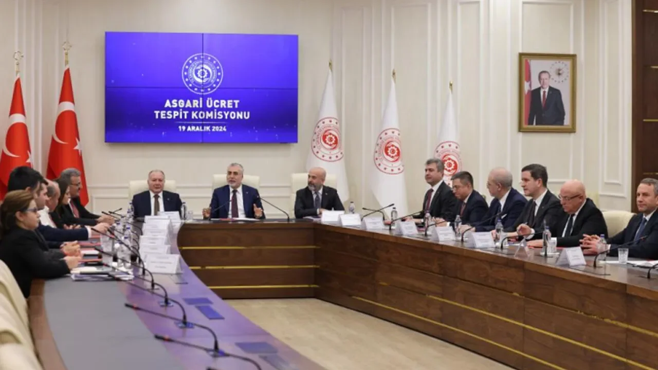 asgari-ucret-tespit-komisyonu-ilk-toplantisini-gerceklestirdi
