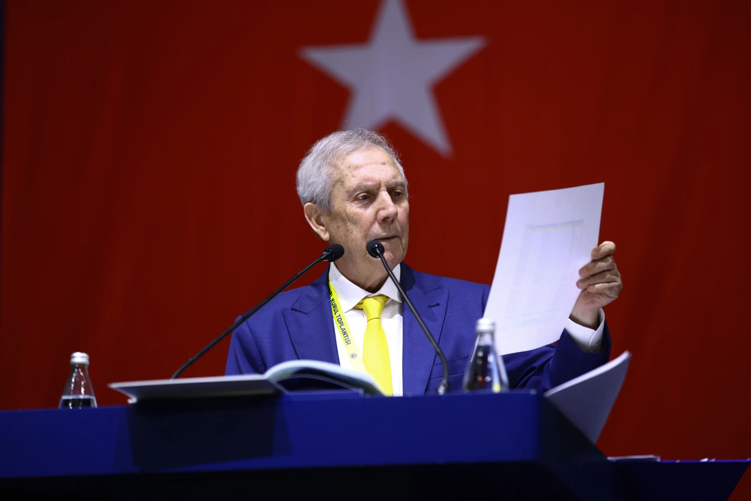 aziz-yildirim-bombayi-patlatti-acun-ilicali-nin-fenerbahce-ye-10-milyon-borcu-var-2.webp