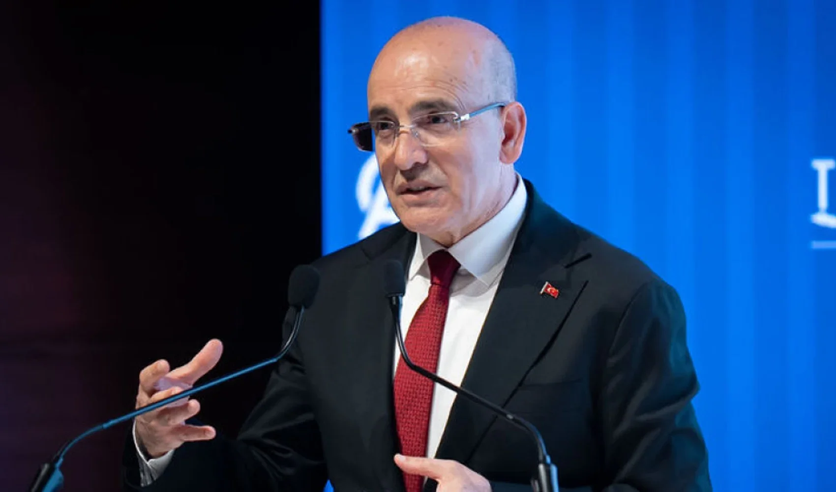 Bakan Şimşek: "Sistemik risk yok! Sorun sınırlı sayıda fonda"