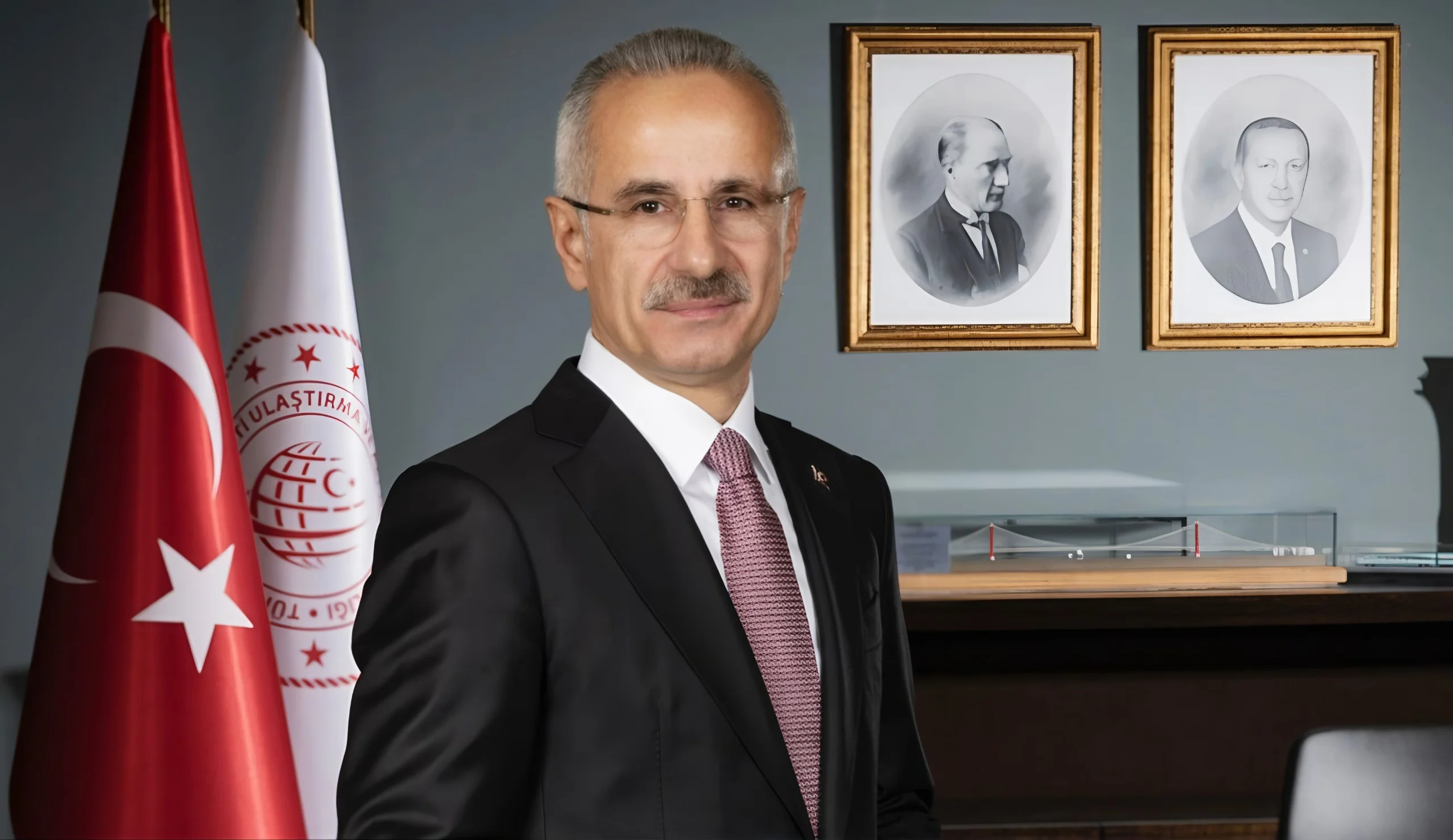 Bakan Uraloğlu’dan Van’a tramvay müjdesi