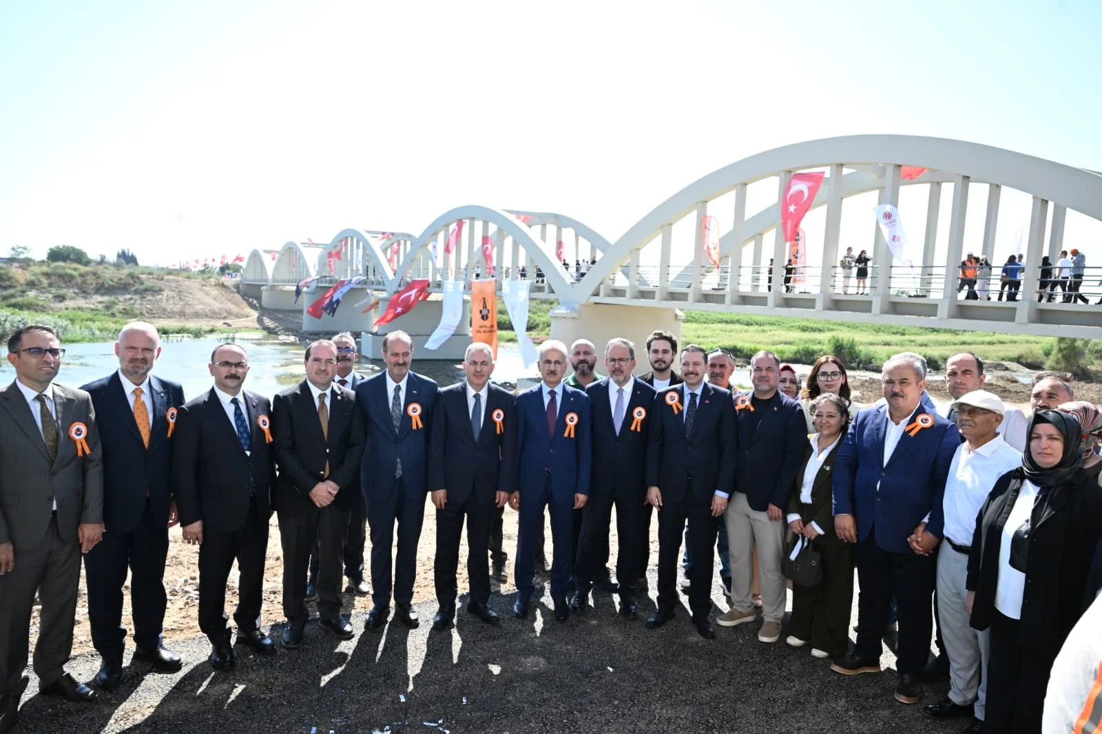 Bakan Uraloğlu: Tarihi Gediz Köprüsü’nü restore etmenin onurunu yaşıyoruz