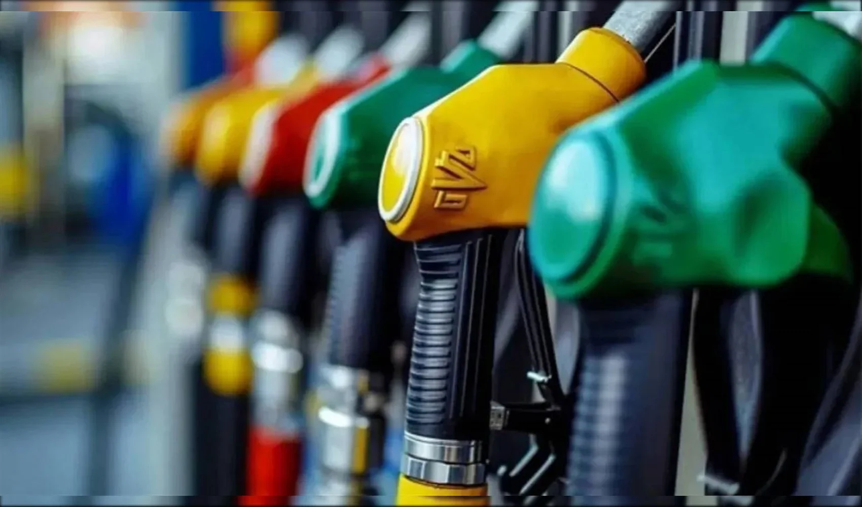 benzin-mazot-ve-lpg-ye-gece-yarisi-otv-zammi-geliyor-2.webp