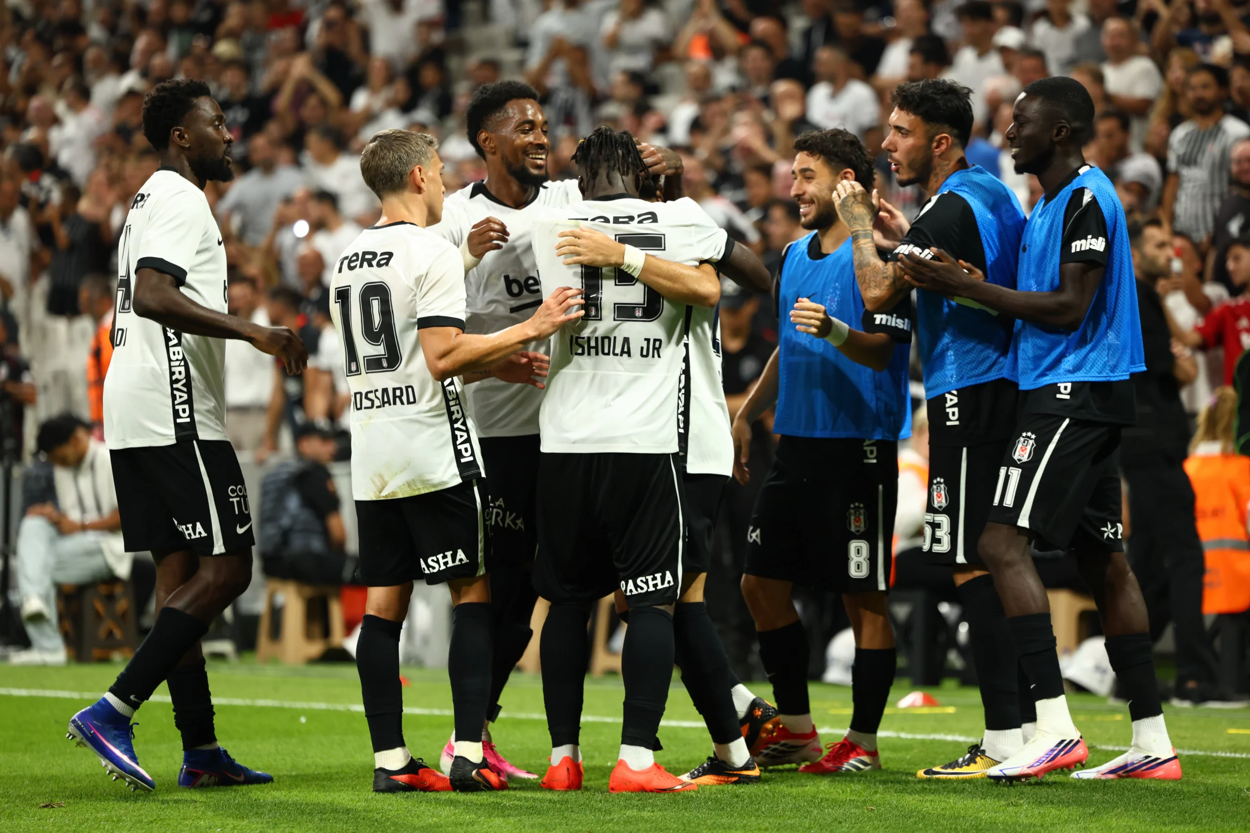 Beşiktaş, Çorum FK'yı farklı geçti: 6-2