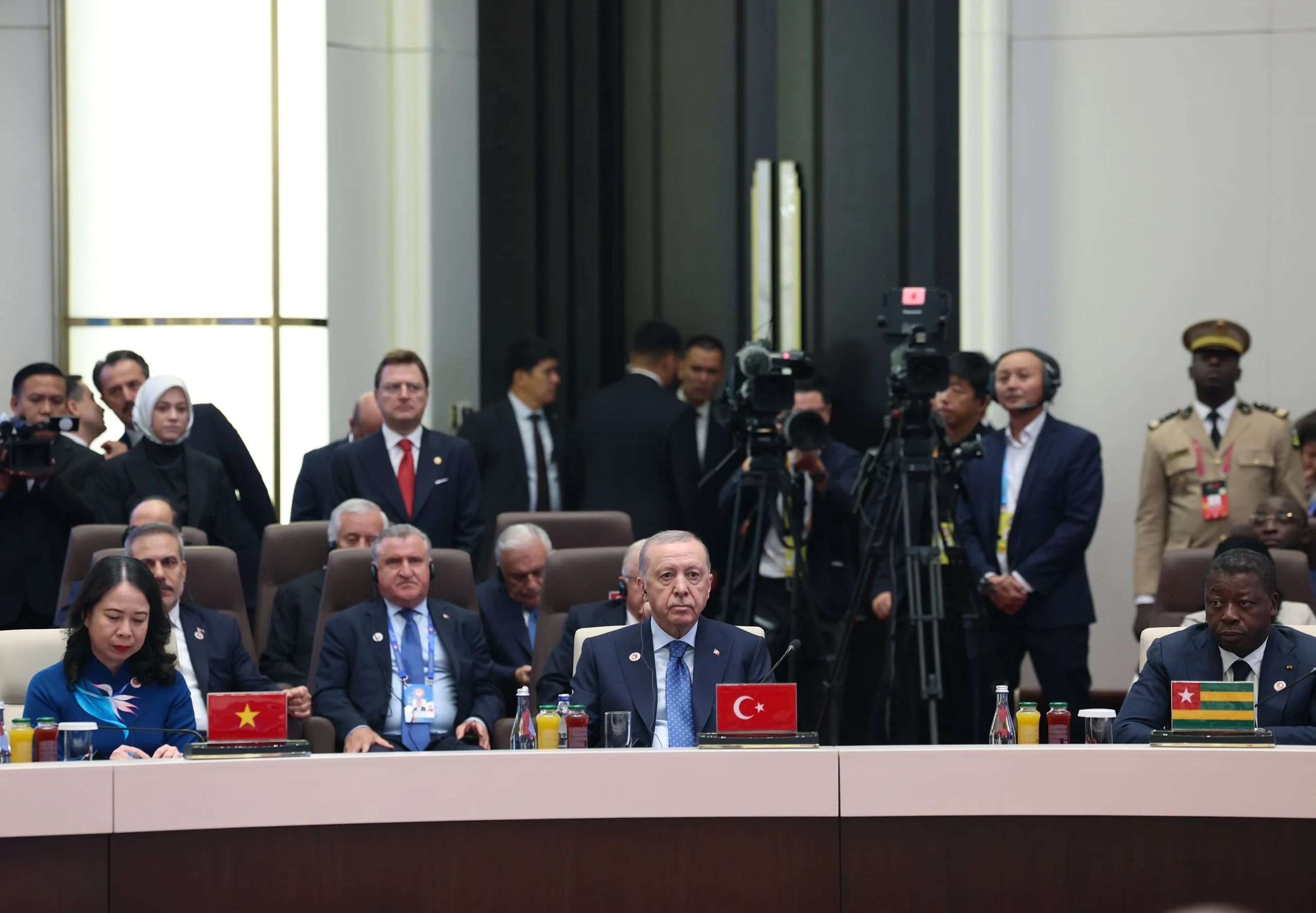 Bişkek dönüşü Erdoğan'dan 8 maddelik manifesto: Biri Kaş'tan duyulacak uyarı