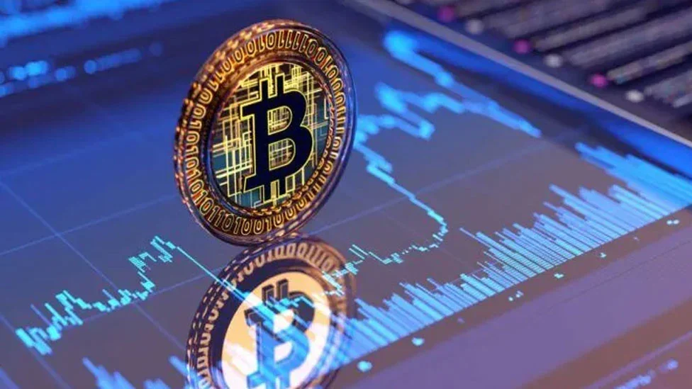 bitcoin-82-bin-dolari-asti-kritik-direnc-test-ediliyor-1.webp