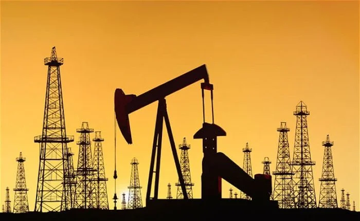 Brent petrol yüzde 2 yükseldi! ABD-İran görüşmeleri çıkmaza girdi