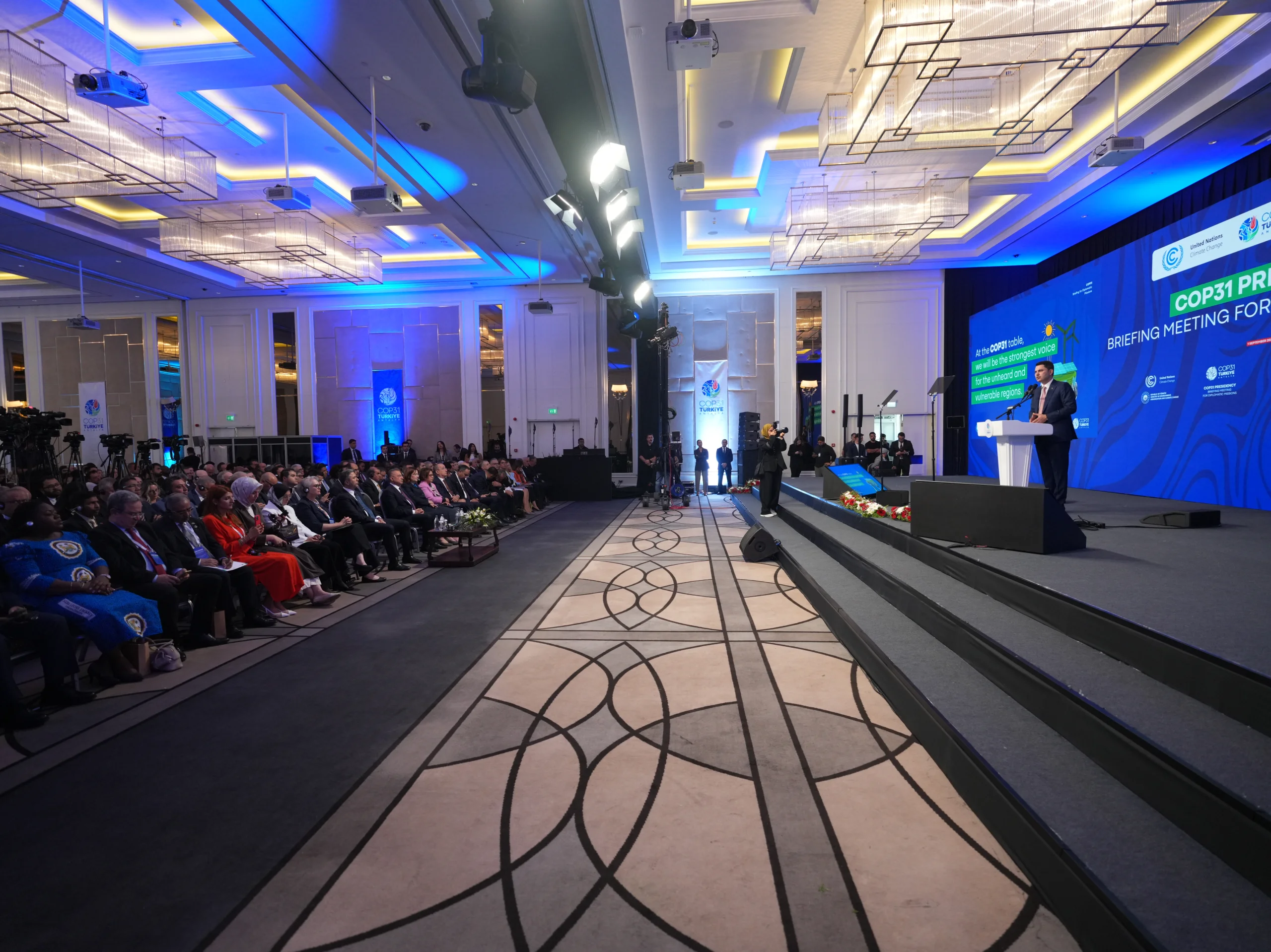 cop31-baskani-bakan-kurum-antalya-da-kuresel-imeceyi-kuracagiz-4.webp