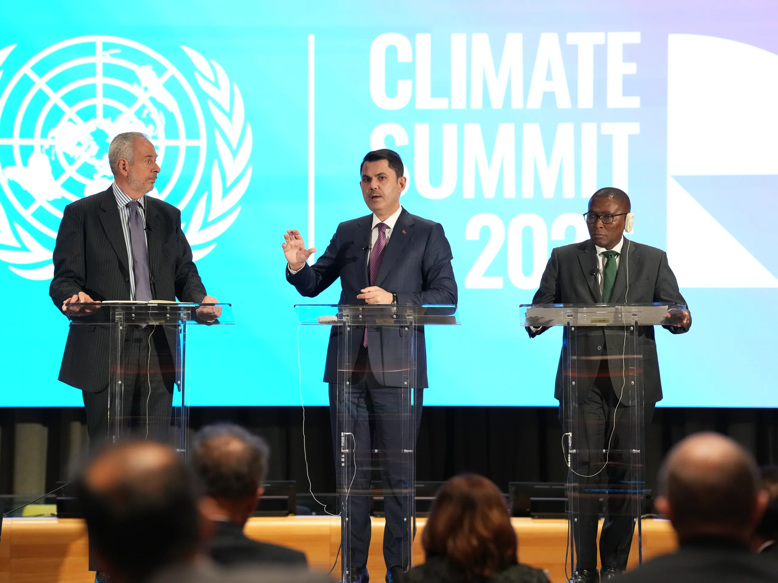 COP31 Başkanı Bakan Kurum'dan İklim Zirvesinde deprem konutu vurgusu: Saatte 23 konut ürettik