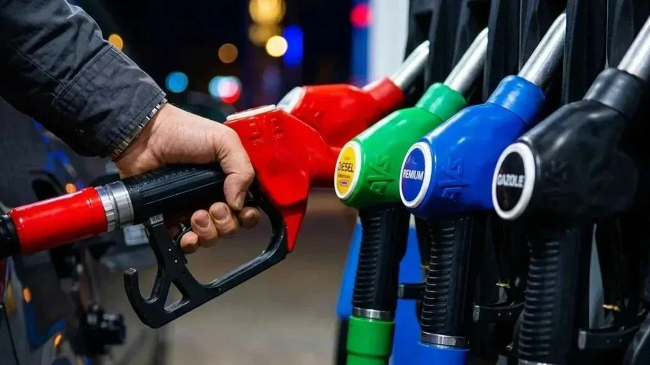 dun-indi-bugun-zamlandi-mazot-fiyatina-2-55-tl-zam-geldi.webp