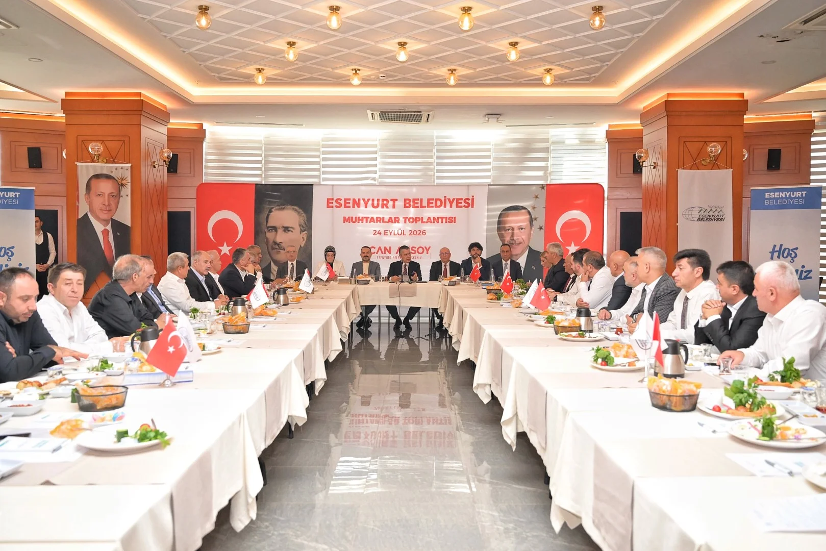 Esenyurt'ta muhtar toplantısı! Aşevi 180 bin kişiye yemek verebilecek