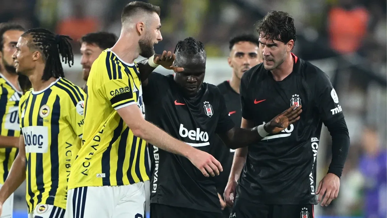 fb-bjk-derbisinde-skriniar-vlahovic-gerilimi-sebebi-ortaya-cikti.webp