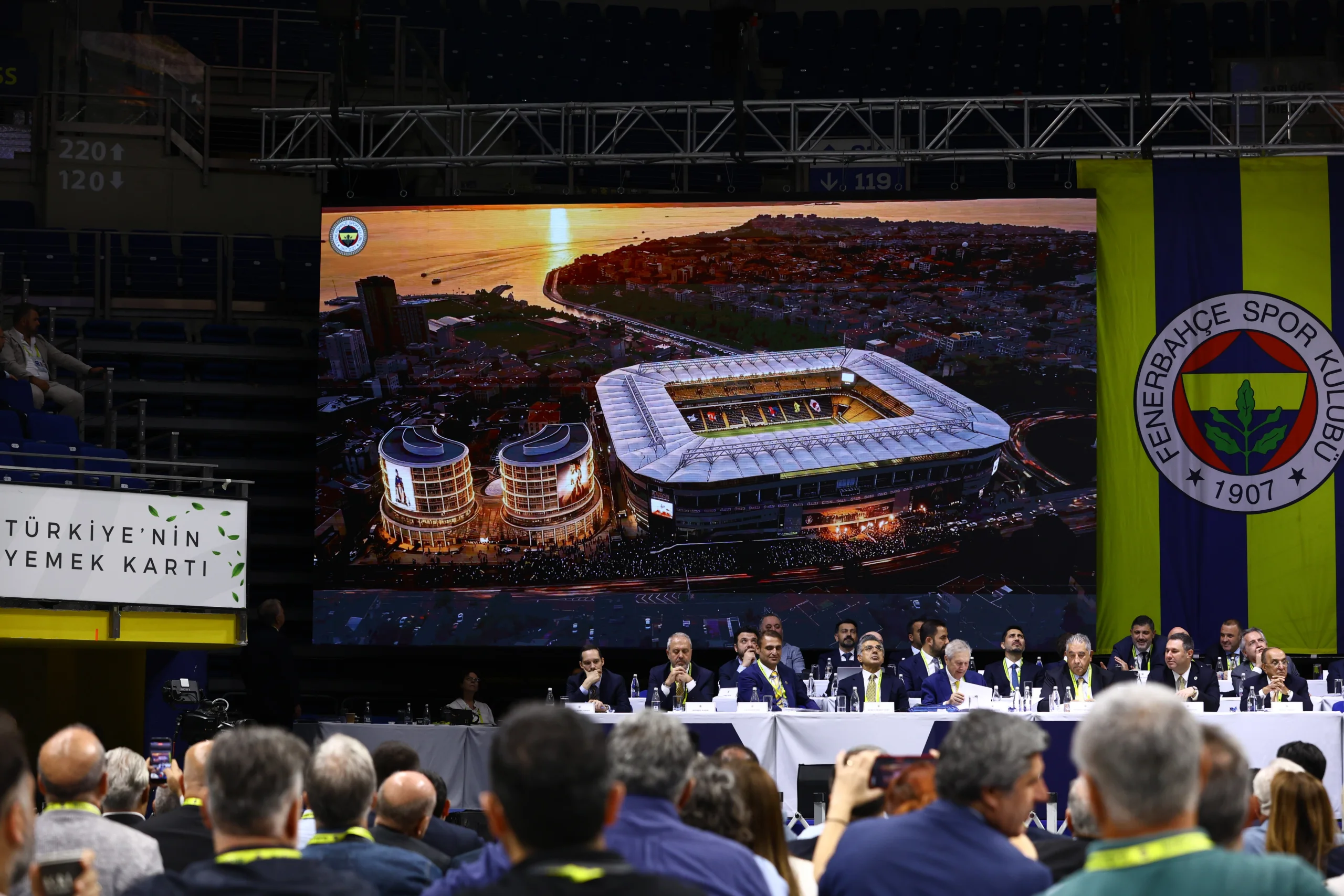 Fenerbahçe'de stadyum için 50 milyon Euro'luk fedakarlık: Nihat Özbağı kimdir?