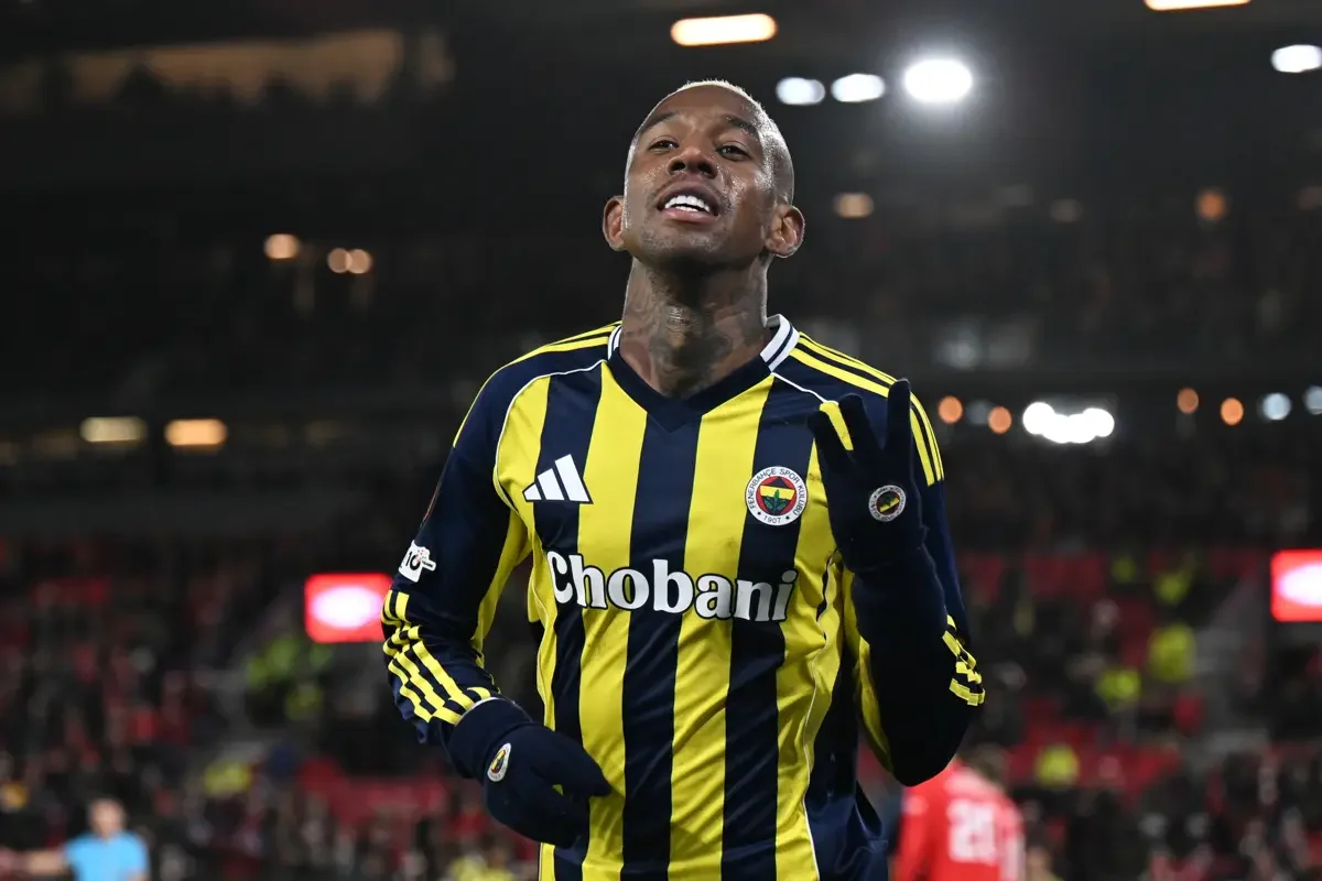 Fenerbahçe'de Talisca belirsizliği sona erdi