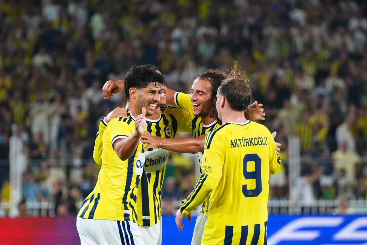Fenerbahçe – Roma maçı şifresiz, saat kaçta? FB muhtemel 11