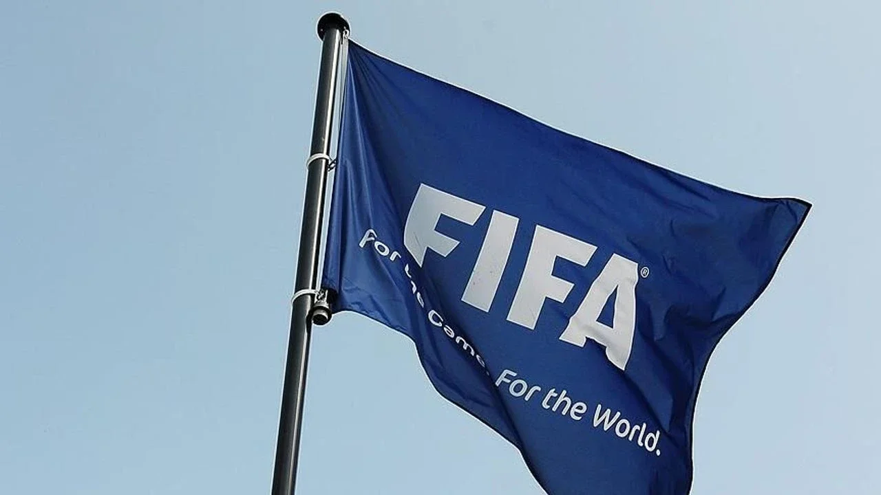 FIFA transfer tahtasını kapattı! Kayserispor ve Sivasspor ve 4 kulübe yasak