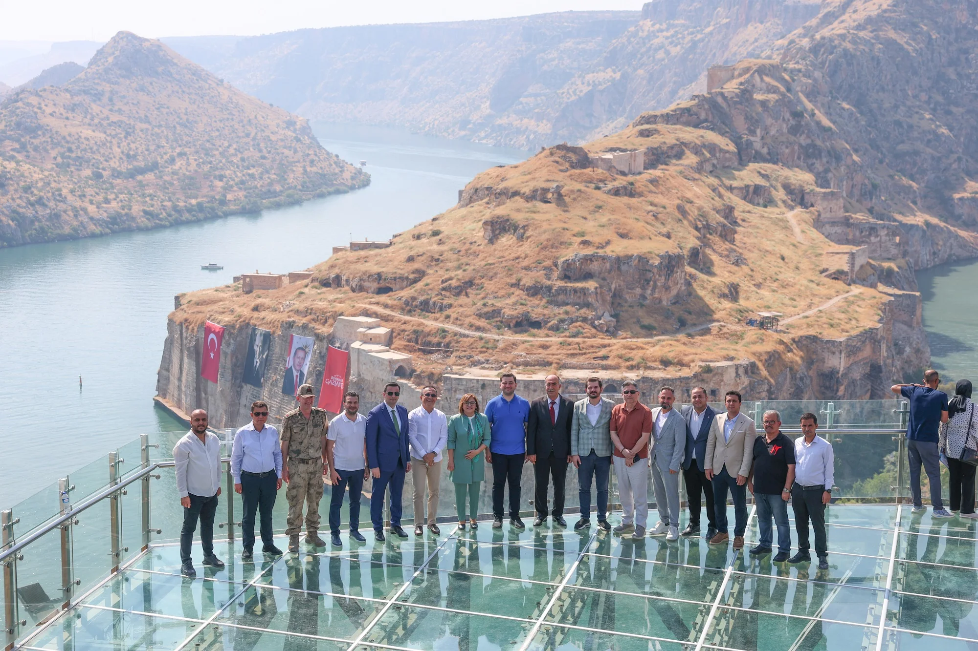 Fırat'ın İncisi Rumkale'de festival coşkusu: 4 bin 440 sporcu kürek çekti