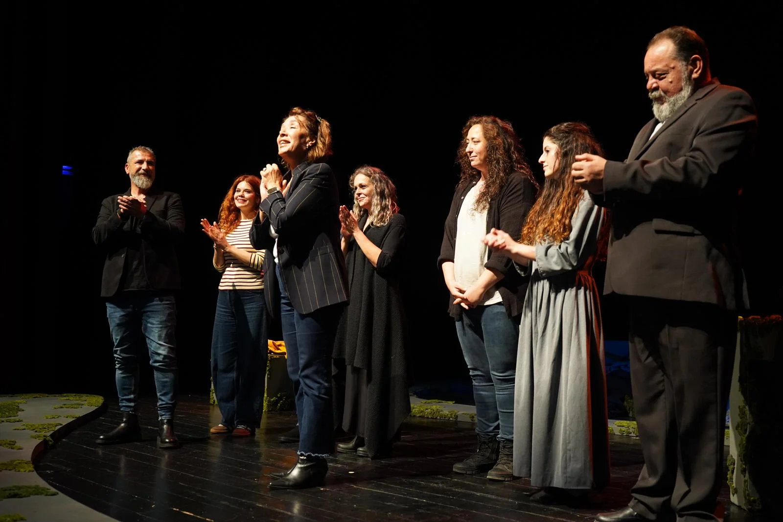 Gazhane'de Camus rüzgarı: Yanlışlık ayakta alkışlandı